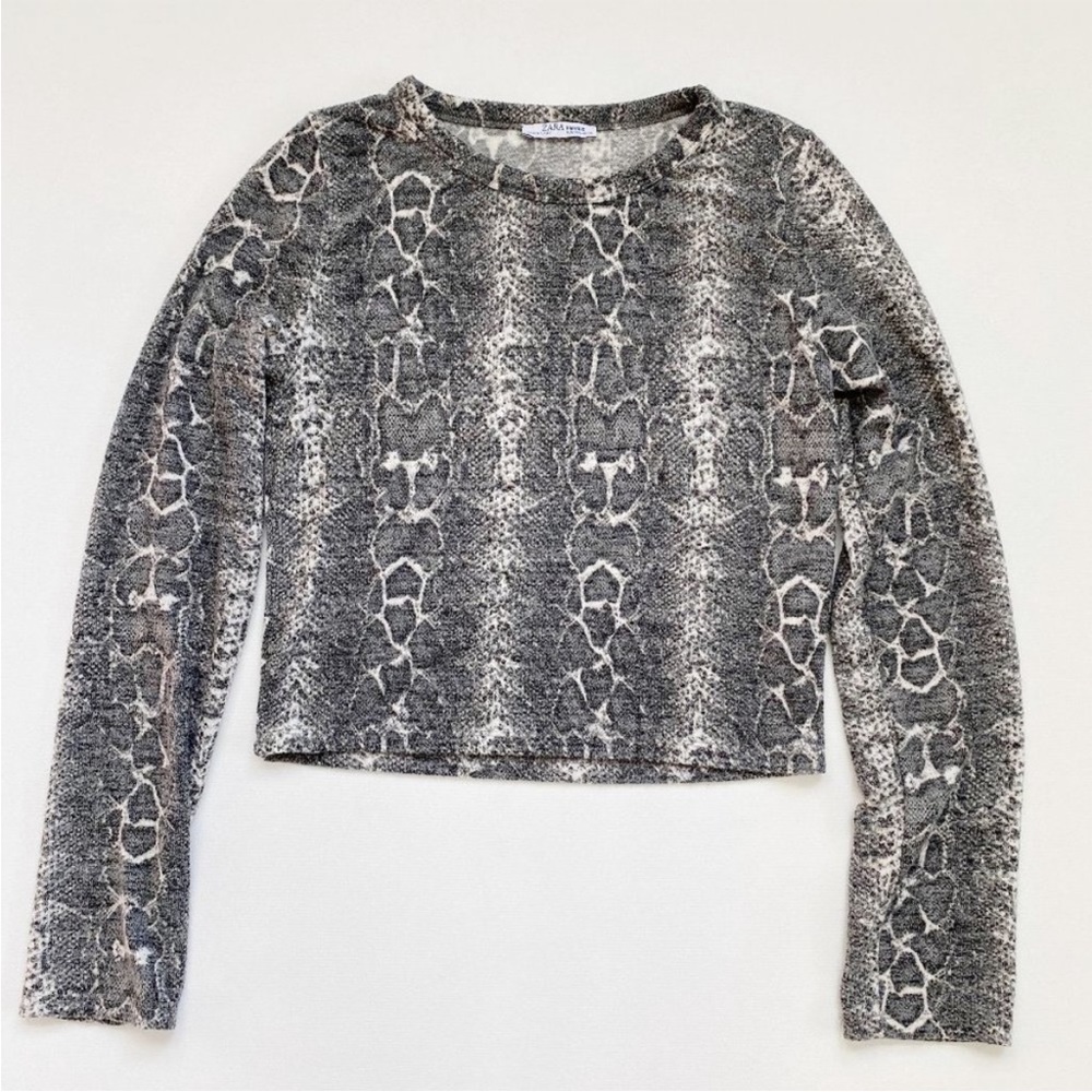 5 for $25🎈 Zara snakeskin crop
